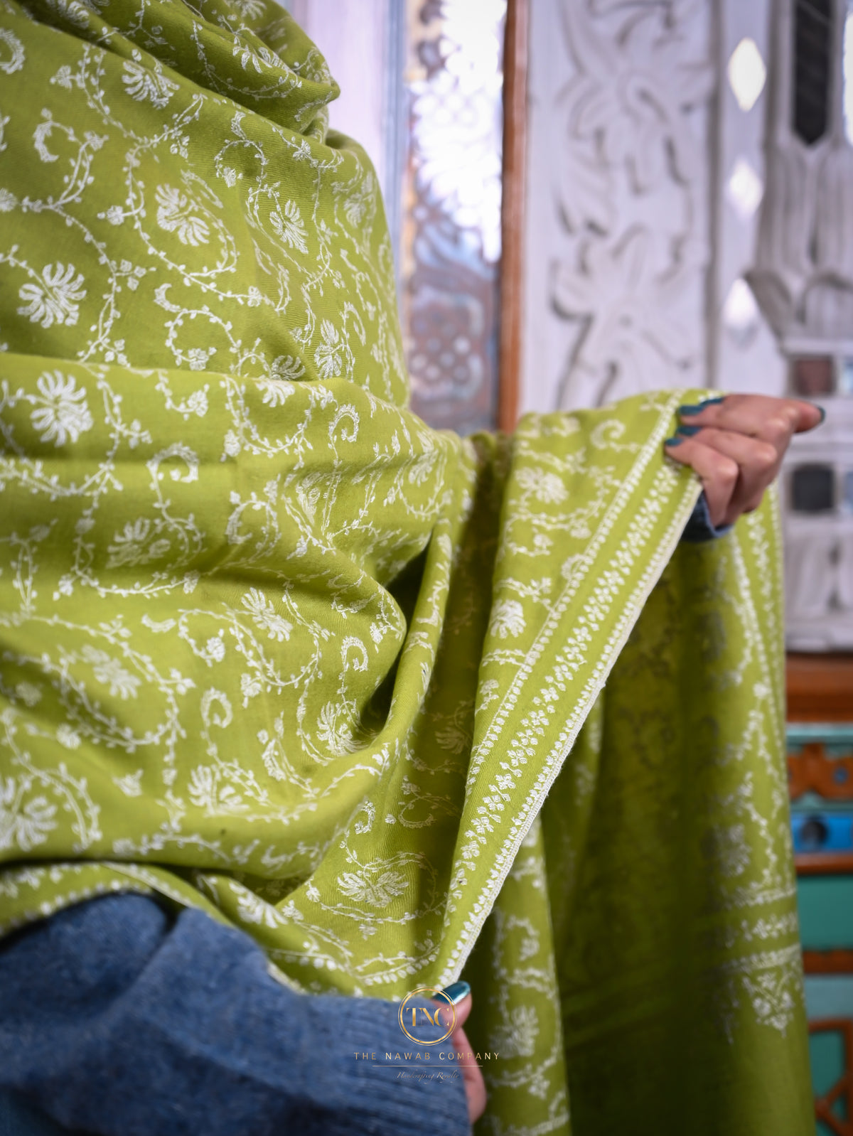 Women's Premium Pure Pashmina Full-Carved Shawl